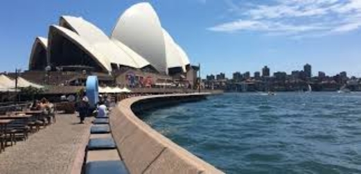 ولاية كوينزلاند الأسترالية تعلن مدينة سيدني بؤرة لكورونا