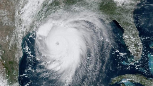 إعصار “لورا” يضرب الولايات المتحدة ويهدد 20 مليون امريكي بالتشريد