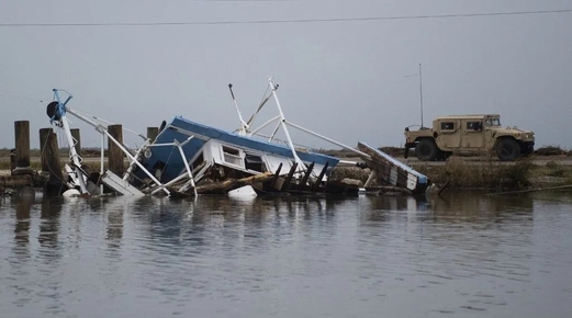 مصرع 14 شخص حصيلة الإعصار (لورا) في ولايتي لويزيانا وتكساس الامريكيتين