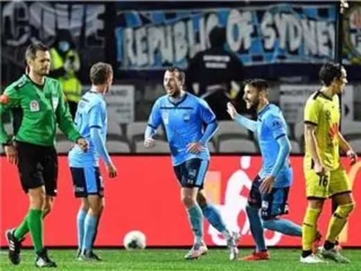 سيدني يتوج بلقب الدوري الأسترالي لكرة القدم للمرة الخامسة