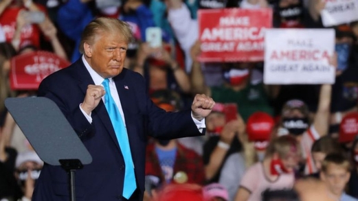 صحيفة نيويورك تايمز تقول إن دونالد ترامب أعلن أن شركاته تخسر كي يتهرب من دفع الضرائب