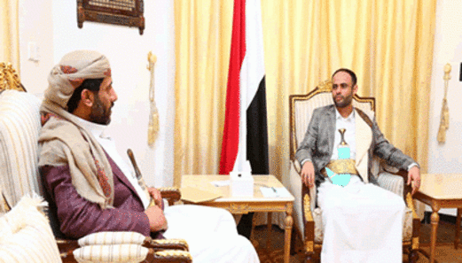 الرئيس المشاط يناقش مع الشيخ محمد الغادر الدور الاجتماعي في تماسك الجبهة الداخلية