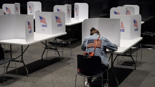 وسائل إعلام أمريكية: ترامب يتخلف عن بايدن بفارق 11 نقطة