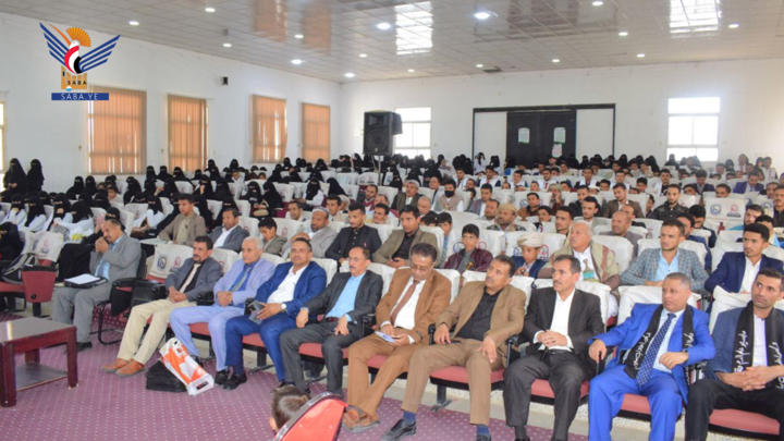 يوم علمي بكلية الطب بجامعة عمران لمناقشة أبحاث تخرج الدفعة السابعة تمريض وطب مخبري