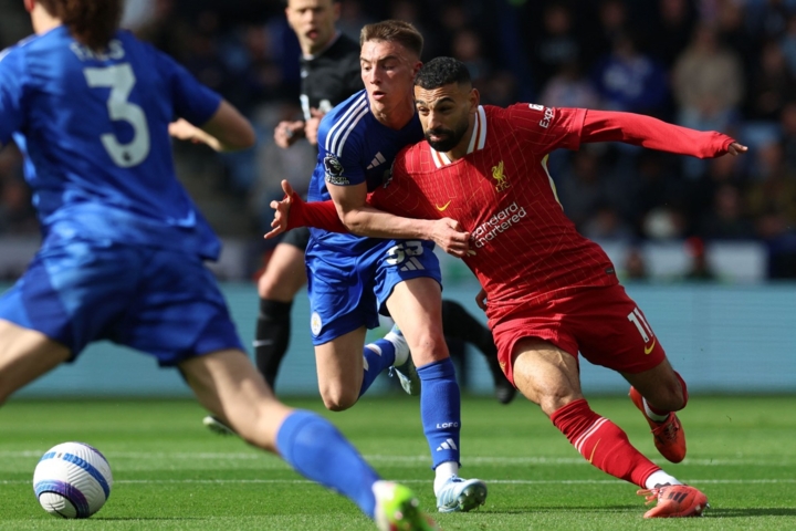ليفربول يقترب من لقب الدوري الإنجليزي بعد فوزه على ليستر سيتي