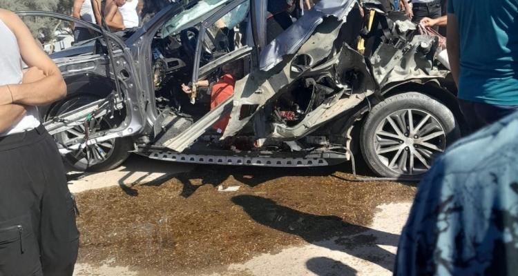 استشهاد 4 فلسطينيين وإصابة آخرين في قصف للعدو الإسرائيلي استهدف مركبتين مدنيتين في غزة وخانيونس