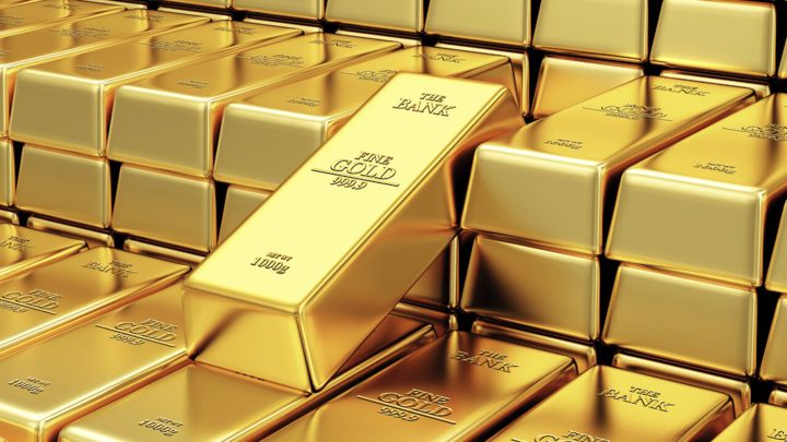 تراجع أسعار الذهب بفعل توقعات رفع أسعار الفائدة 