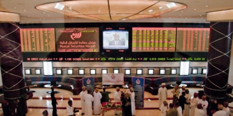 مؤشر بورصة مسقط يغلق منخفضًا 0.65 بالمائة