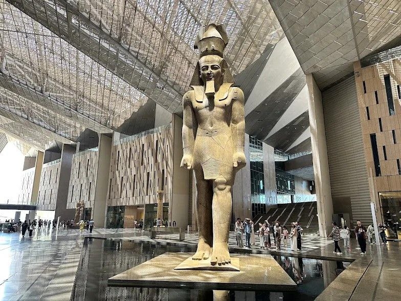 الفرعونية دينٌ آخرٌ مضادٌّ للإسلام