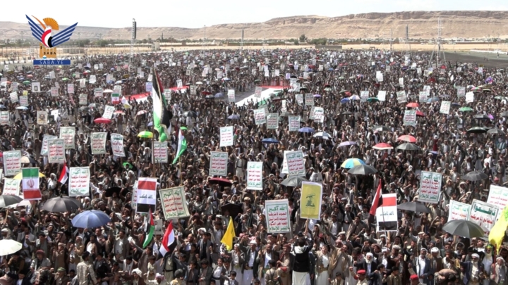 مسيرات حاشدة بصعدة احتفاءً بالنصر وتأكيداً على وحدة الساحات في مواجهة الأعداء