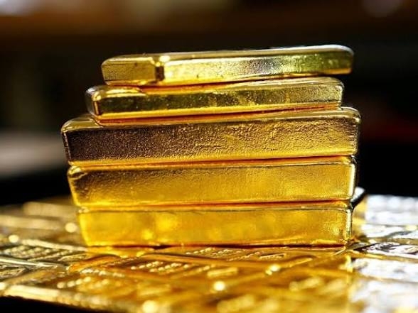 الذهب يرتفع مع تقييم الأسواق رسالة رئيس المركزي الأمريكي بشأن التضخم 