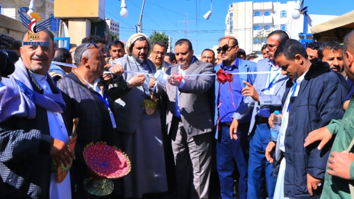 البشيري والهادي يفتتحان المعرض التسويقي للمنتجات المحلية بصنعاء الجديدة