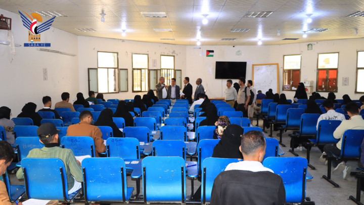 رئيس جامعة إب يتفقّد سير الأداء بكلية طب الأسنان