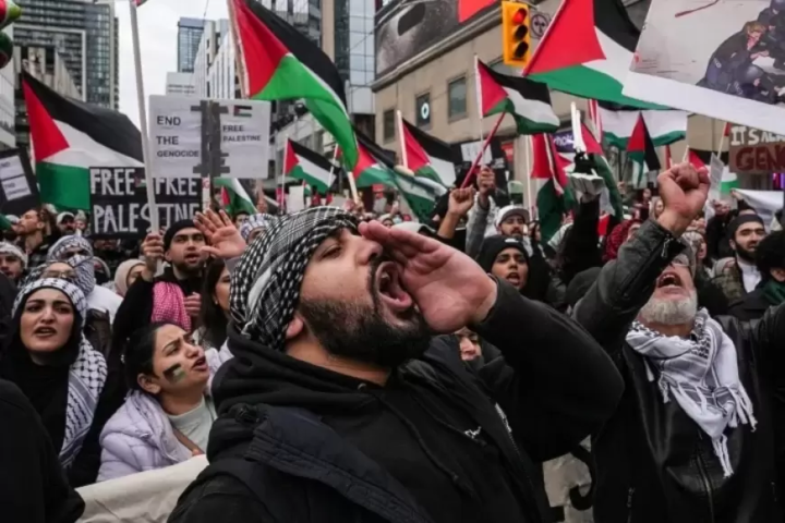 إعلام بريطاني : "إسرائيل" معزولة خارجياً ومنقسمة داخلياً
