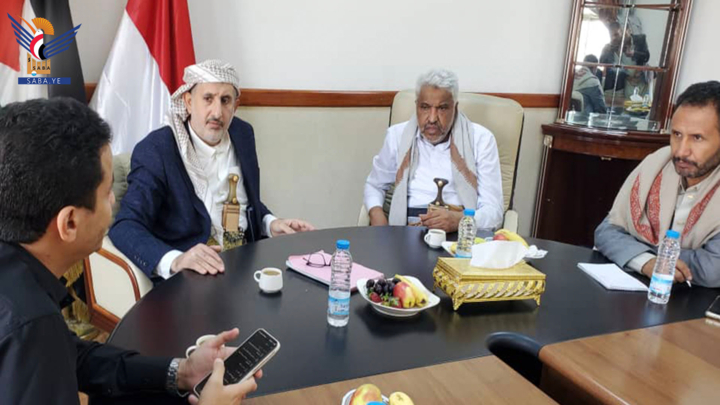 مناقشة التعاون بين وزارتي النفط والمعادن والنقل والأشغال العامة 