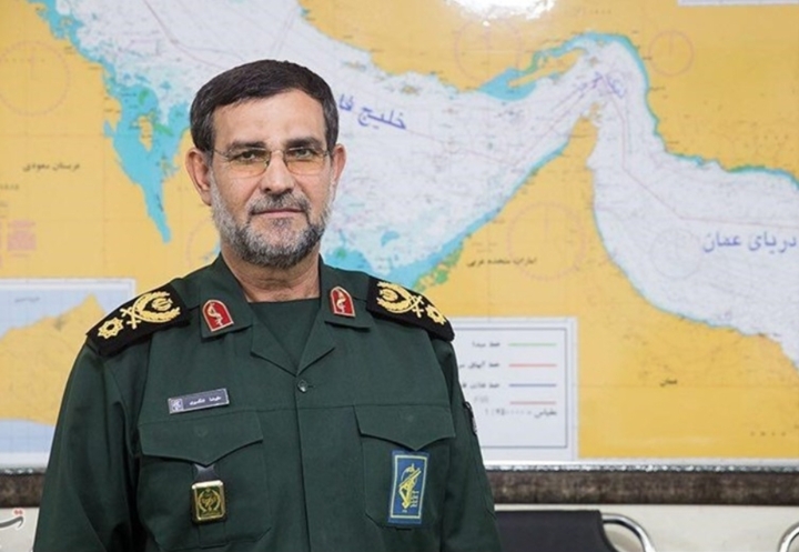 الحرس الثوري الإيراني يعلن استشهاد قائد قواته البحرية الأدميرال تنكسيري