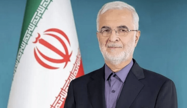 وزير الداخلية الإيراني: متابعة الاتفاقيات مع باكستان هدف زيارتنا