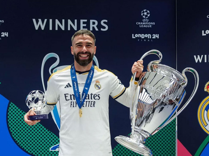 ريال مدريد يعلن رحيل قائد الفريق الكروي كارفاخال نهاية الموسم الحالي
