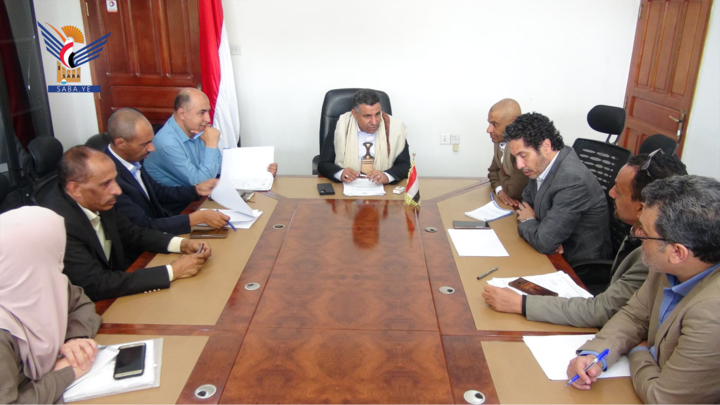 وزارة الكهرباء والمياه تناقش تطوير الخدمات وتبسيط الإجراءات
