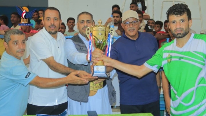 فريق اليرموك يحرز كأس الشهيد الدكتور المولّد بالحديدة