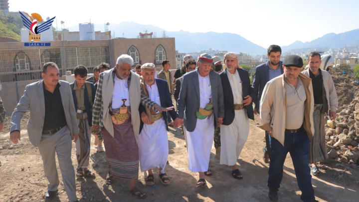 مفتاح يقر أربعة مشاريع استراتيجية لصيانة طرق ومداخل محافظة إب