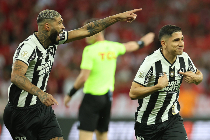 الدوري البرازيلي: بوتافوجو يفوز على إنترناسيونال ويحافظ على الصدارة