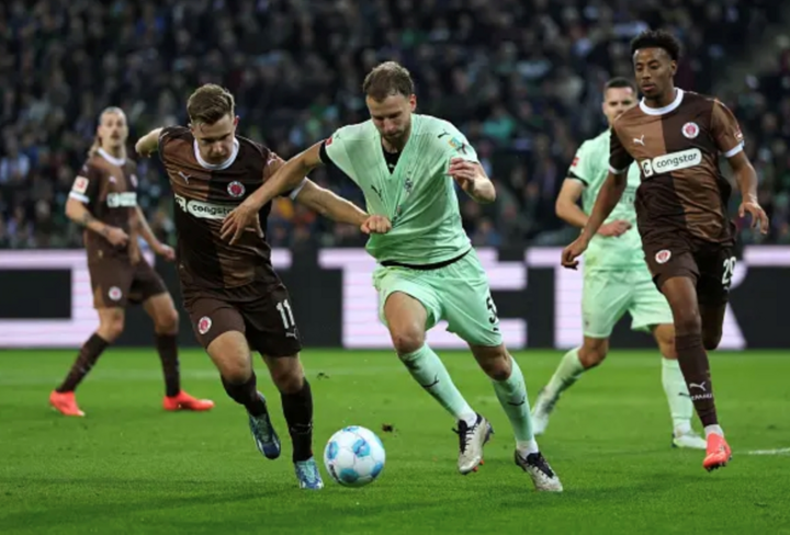 الدوري الألماني.. فوز يونيون برلين على فولفسبورج وتعادل سانت باولي مع مونشنجلادباخ