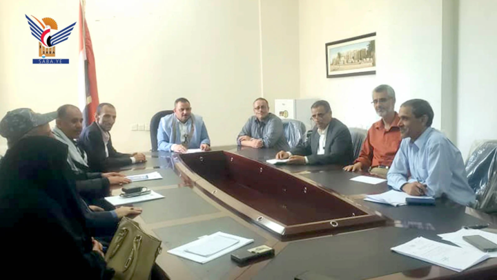 مناقشة آلية تفعيل دور فريق مدونة السلوك الوظيفي بوزارة الشباب والرياضة