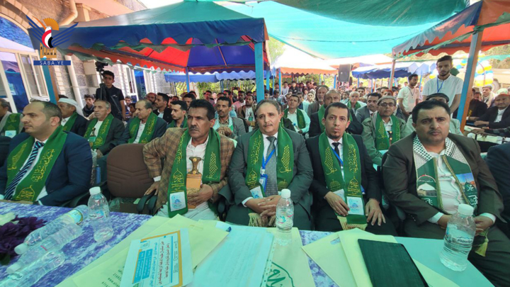 فعالية بجامعة الرازي في حجة بذكرى المولد النبوي وتكريم الأوائل