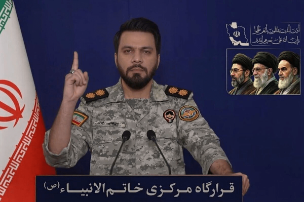 تحذير إيراني بتوسيع نطاق الاستهداف حال تنفيذ تهديدات أمريكية