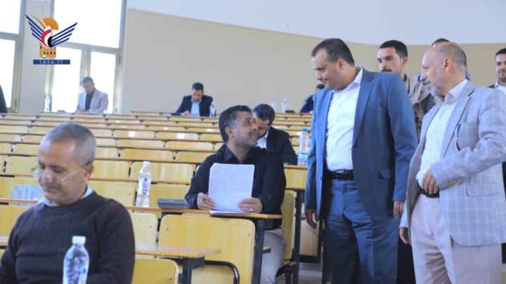 القائم بأعمال وزير الاقتصاد يطلع على امتحانات الحصول على إجازة محاسب قانوني