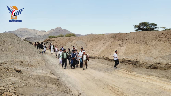 محافظ ذمار يتفقد سير العمل بمشروع حصاد مياه الأمطار بمنطقة تفاضل في جهران