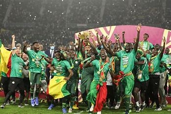 منتخب السنغال يتوج بلقب كأس أمم أفريقيا بعد تغلبه على نظيره المغربي