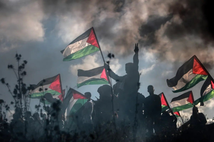 عالمياً.. العلم الفلسطيني رمز لكل الحركات التحررية