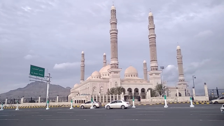 تشييع جثمان الشهيد المجاهد العقيد علي الزعكري بصنعاء