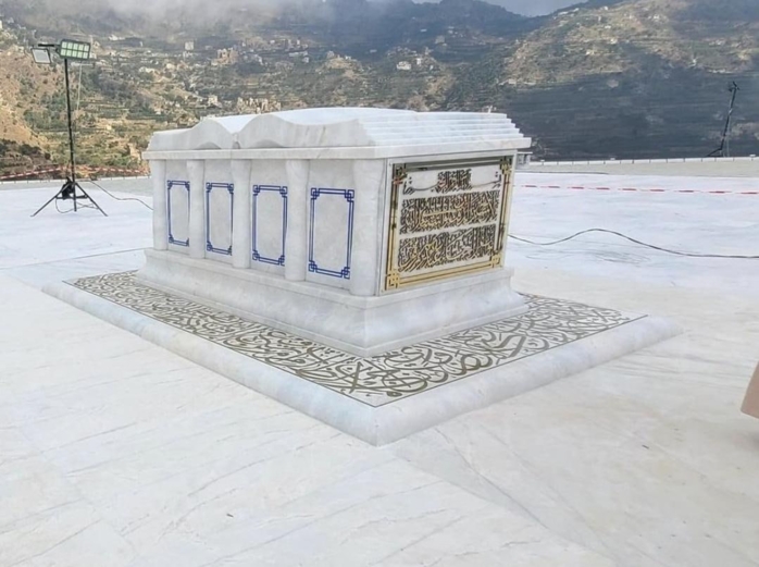 العودة إلى القدوة الأصيلة طريق الخلاص 