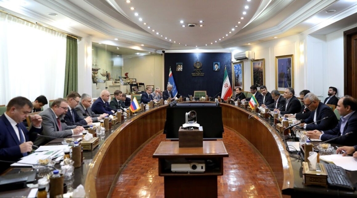وزير النفط الإيراني: نقترب مع روسيا من وضع اللمسات النهائية على اتفاقية تجارة الغاز