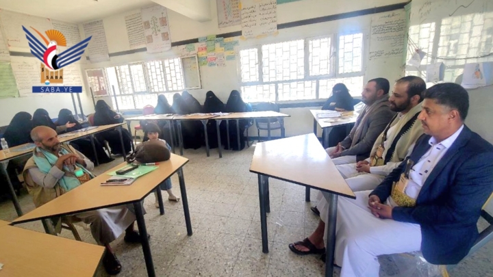 الرازحي والمحطوري يتفقدان ورشة تدريبية للمعلمات بذمار