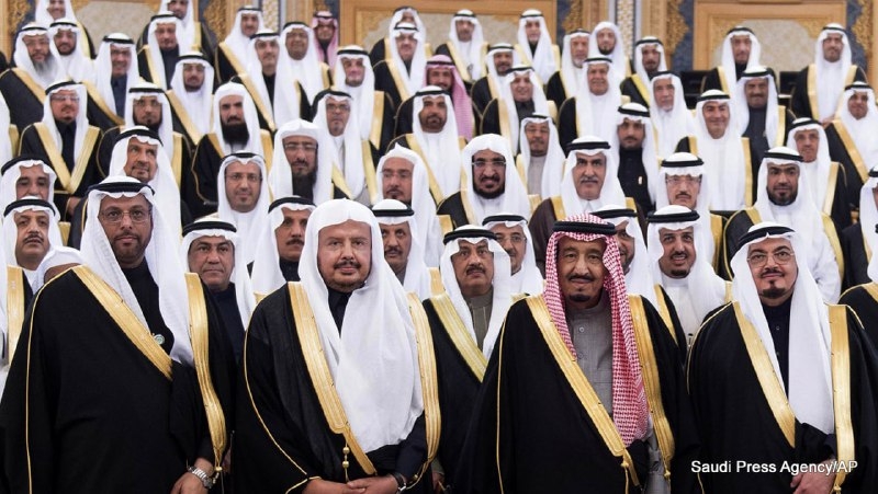 "آل سعود أكثر من البقَّ"