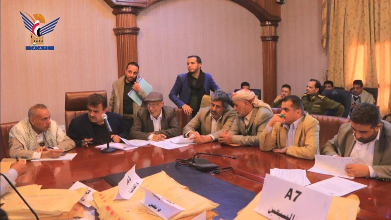 فتح مظاريف مناقصات 14 مشروعا في مجال الطرق بأمانة العاصمة
