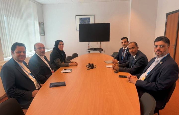 إيران وعُمان تشكلان لجنة مشتركة لتنفيذ الاتفاقية الجمركية المبرمة بينهما