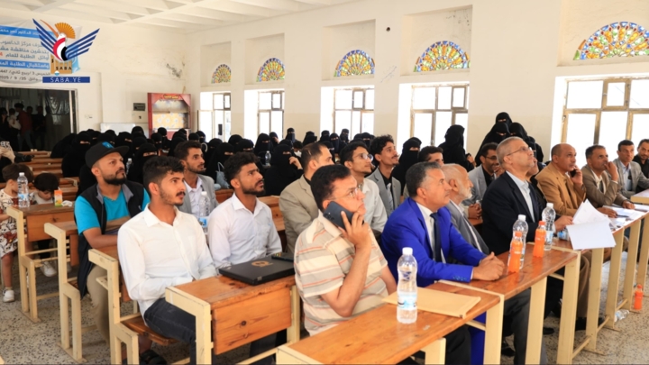 مناقشة مشاريع تخرج طلبة قسم الجرافيكس بمركز الحاسوب بجامعة إب