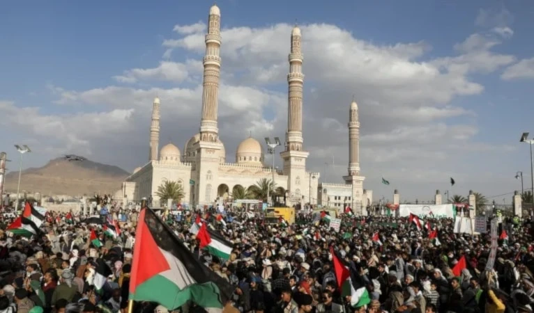 السيد الحوثي يستنفر قوّاته: "التهجير" لن يمرّ