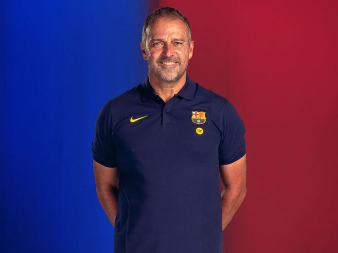المدرب هانز فليك يعلن تجديد عقده مع برشلونة حتى 2028