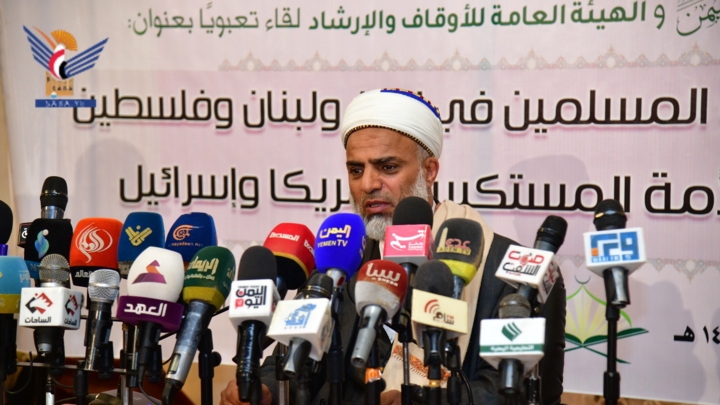 لقاء بالجامع الكبير بصنعاء يؤكد وجوب مناصرة المسلمين في إيران ولبنان وفلسطين ضد أعداء الأمة 