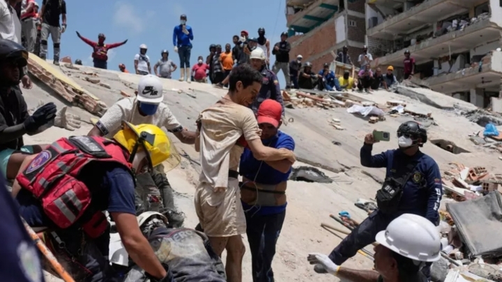 أكثر من 1400 قتيل في زلزالَي فنزويلا وعشرات الآلاف في عداد المفقودين