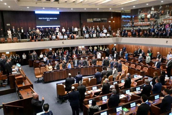انقسام داخل الائتلاف.. "الكنيست" يناقش مقترحًا لفرض "السيادة" على الضفة الغربية
