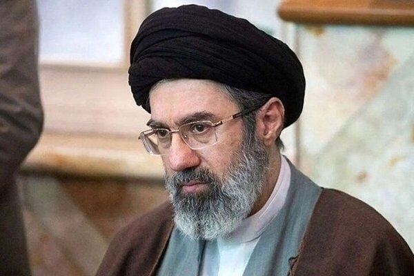ردودُ أفعالٍ واحتفالاتٌ بانتخابِ مجتبَى مرشداً لإيرانَ