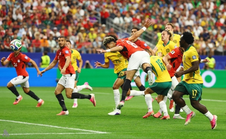 مصر تهزم أستراليا بركلات الترجيح وتبلغ ثمن نهائي كأس العالم لأول مرة في تاريخها