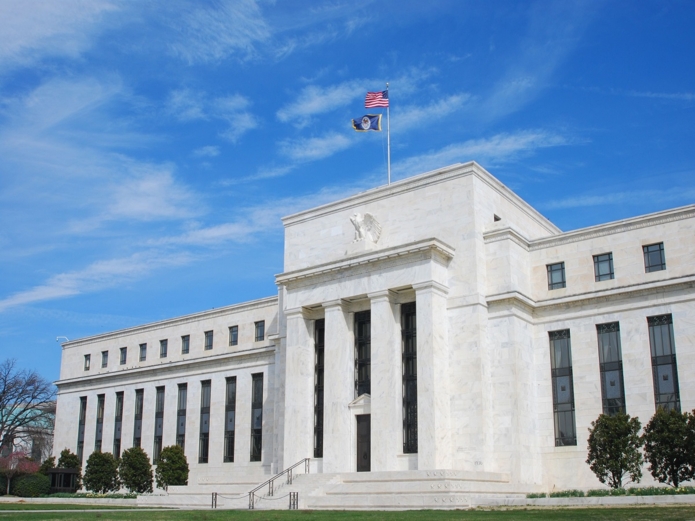 مجلس الإحتياطي الأمريكي يخفض سعر الفائدة